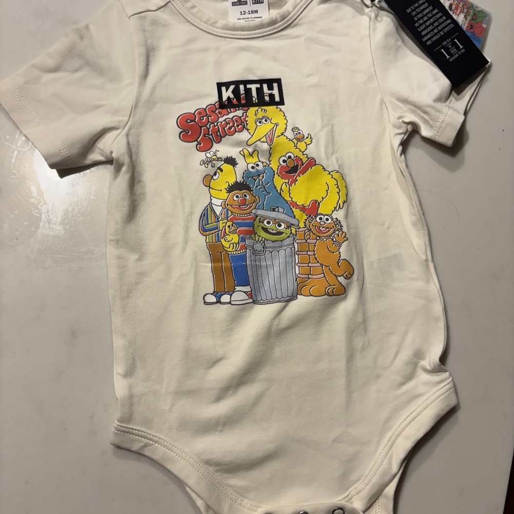 Kith x Sesame Street Kids One Bodysuit - Cream